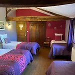 D'hôtes Du Puy D'anché Pensión