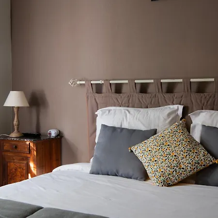 Chambres D'hotes Du Puy D'anche بيت ضيافة