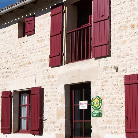 Chambres D'hotes Du Puy D'anche بيت ضيافة 3*